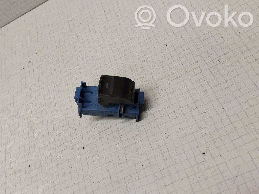 Toyota Verso Electric window control switch 