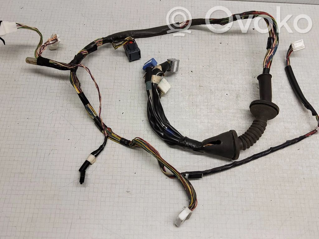 Toyota Corolla E120 E130 Front door wiring loom 