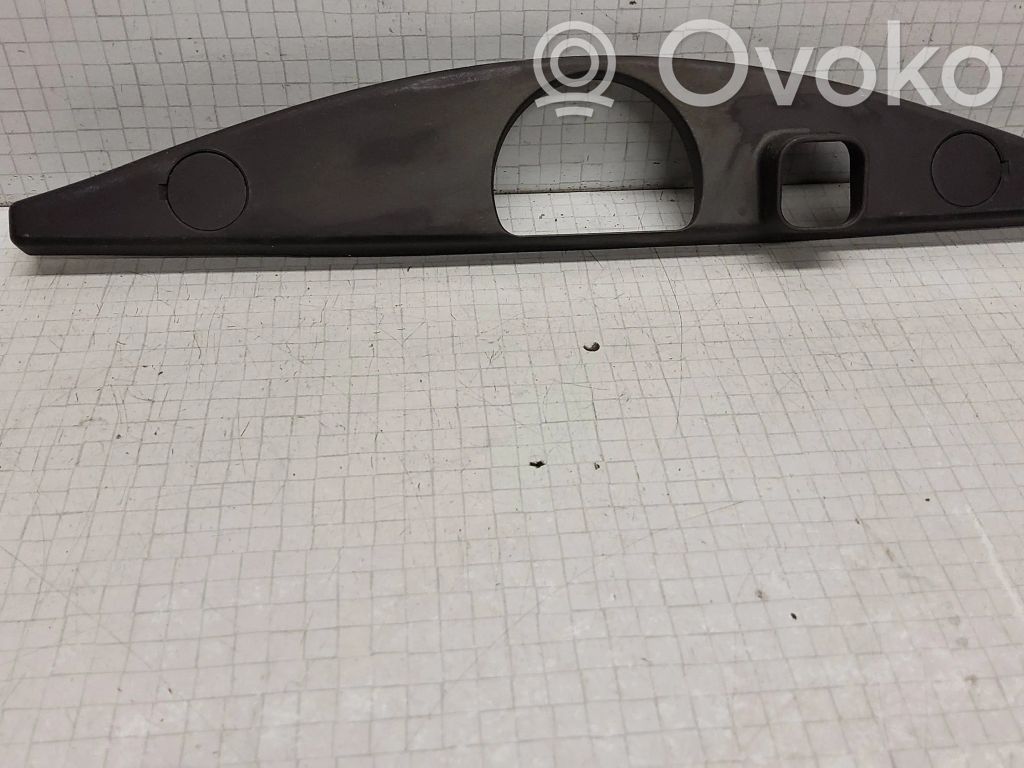 BMW 3 E46 Tailgate trim 