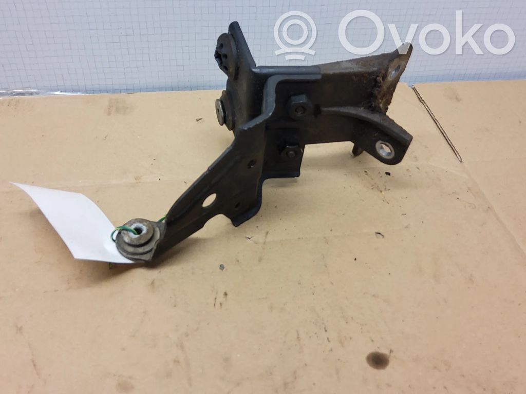Jeep Grand Cherokee Uchwyt / Mocowanie pompy ABS 