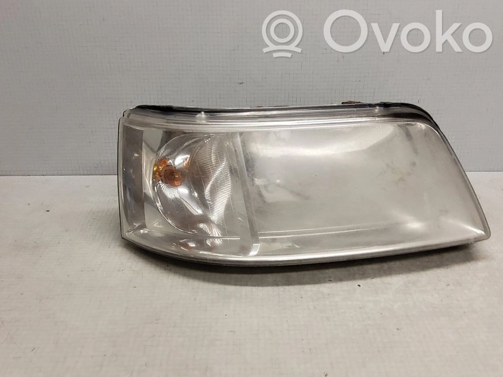 Volkswagen Transporter - Caravelle T5 Lampa przednia 