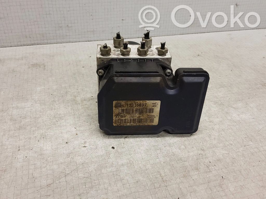 Opel Insignia A ABS bloks 
