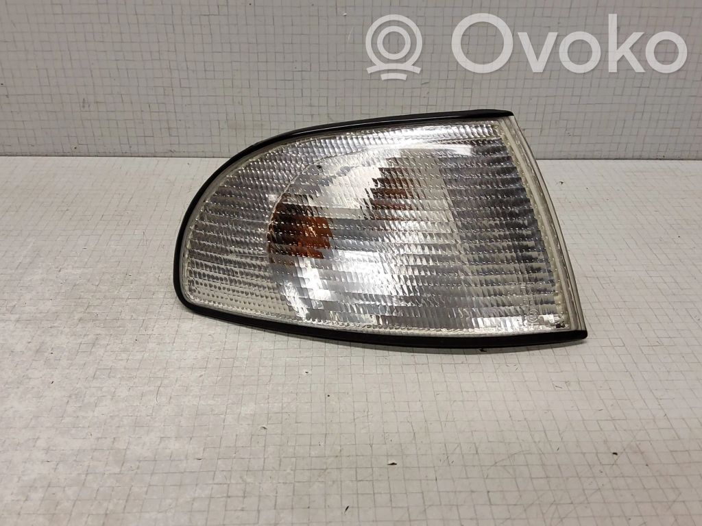 Audi A4 S4 B5 8D Frontblinker 