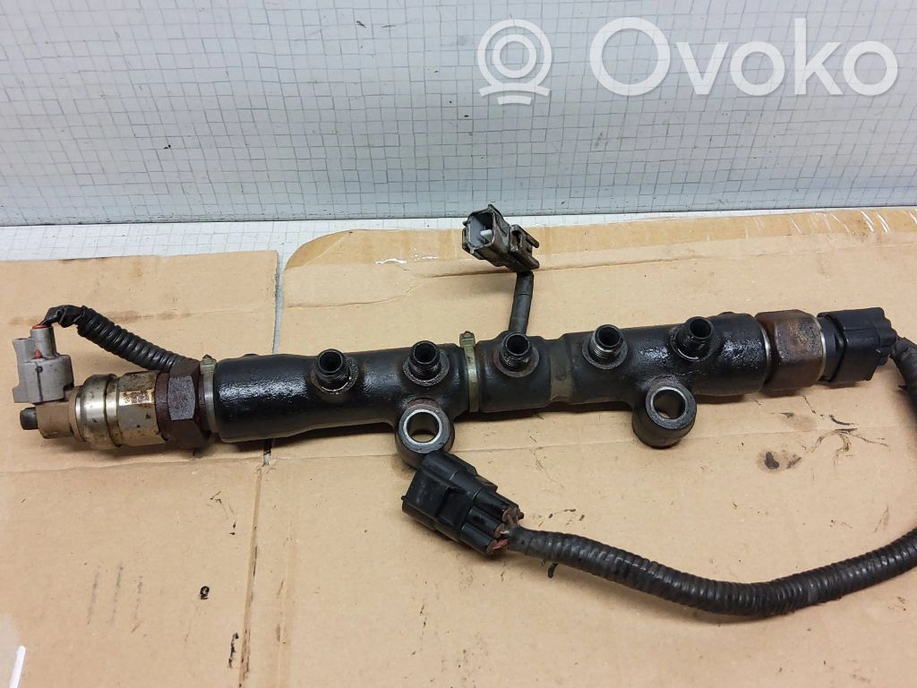 Toyota Corolla E120 E130 Listwa wtryskowa 