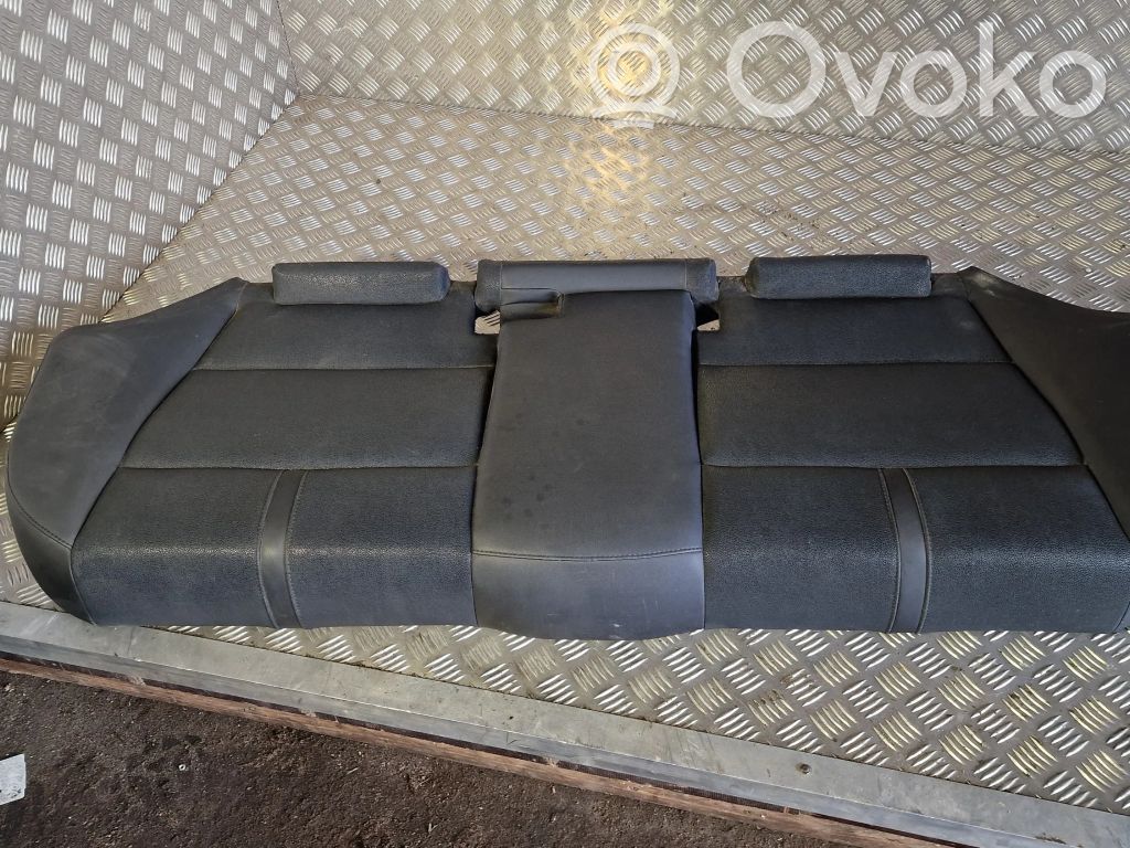 BMW X3 E83 Заднее сиденье 