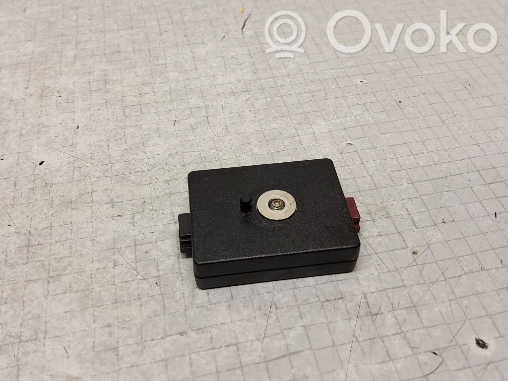BMW X3 E83 Antenos stiprintuvas 