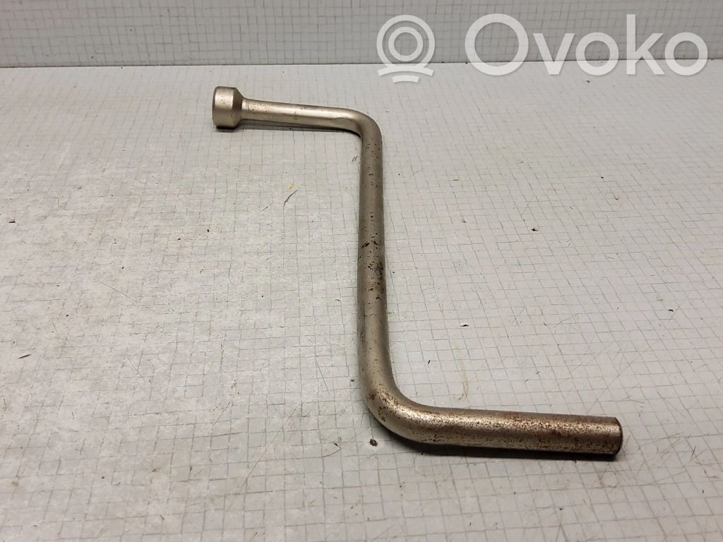 BMW X3 E83 Wheel nut wrench 