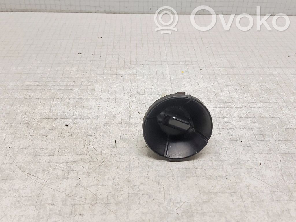 Electric window control switch   53846A0,101980