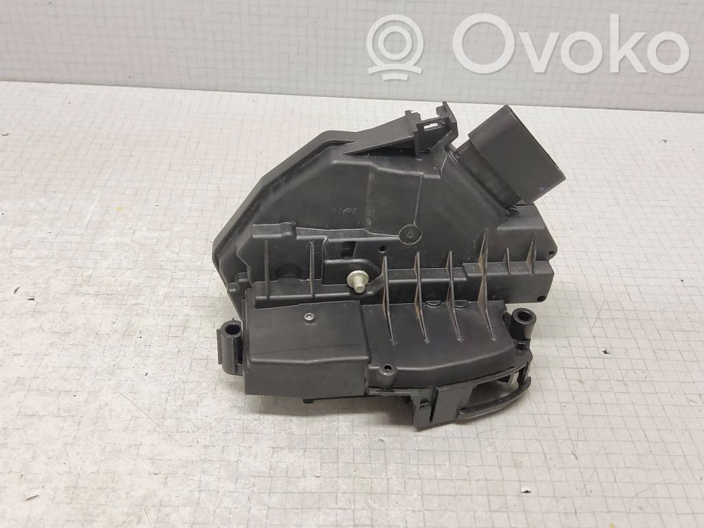 Ford Ecosport Zamek drzwi przednich 
