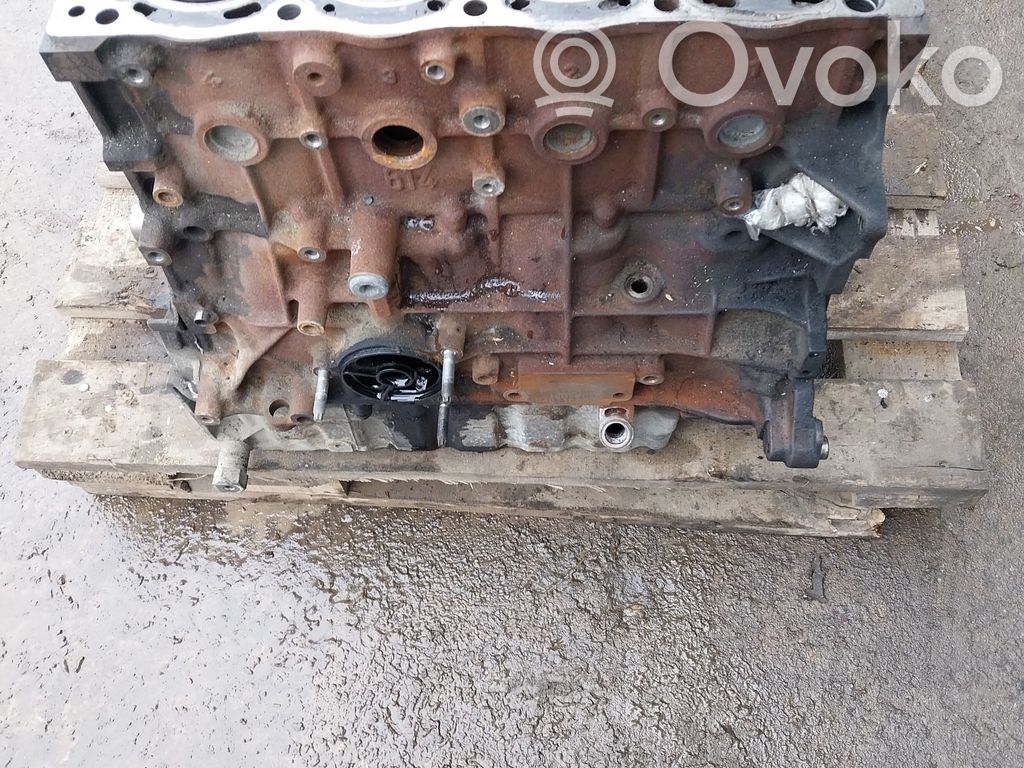Engine block   RHR,PSARHR,4011682,10DYVQ