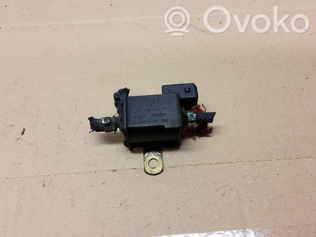 Audi A4 S4 B5 8D Zawór podciśnienia / Elektrozawór turbiny 