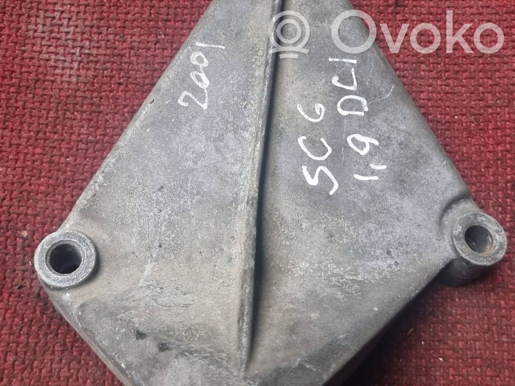 Renault Scenic I Gearbox mounting bracket 