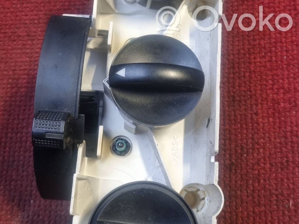Toyota Corolla E120 E130 Climate control unit 