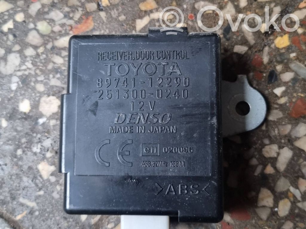 Toyota Corolla E120 E130 Door control unit/module 