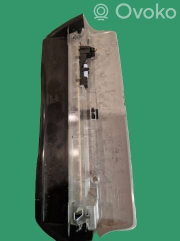 Citroen C5 Third/center stoplight 