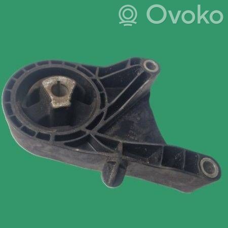 Engine mount bracket   13227767