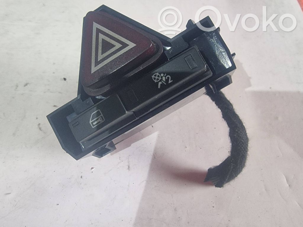 Opel Corsa D Botón interruptor de luz de peligro 