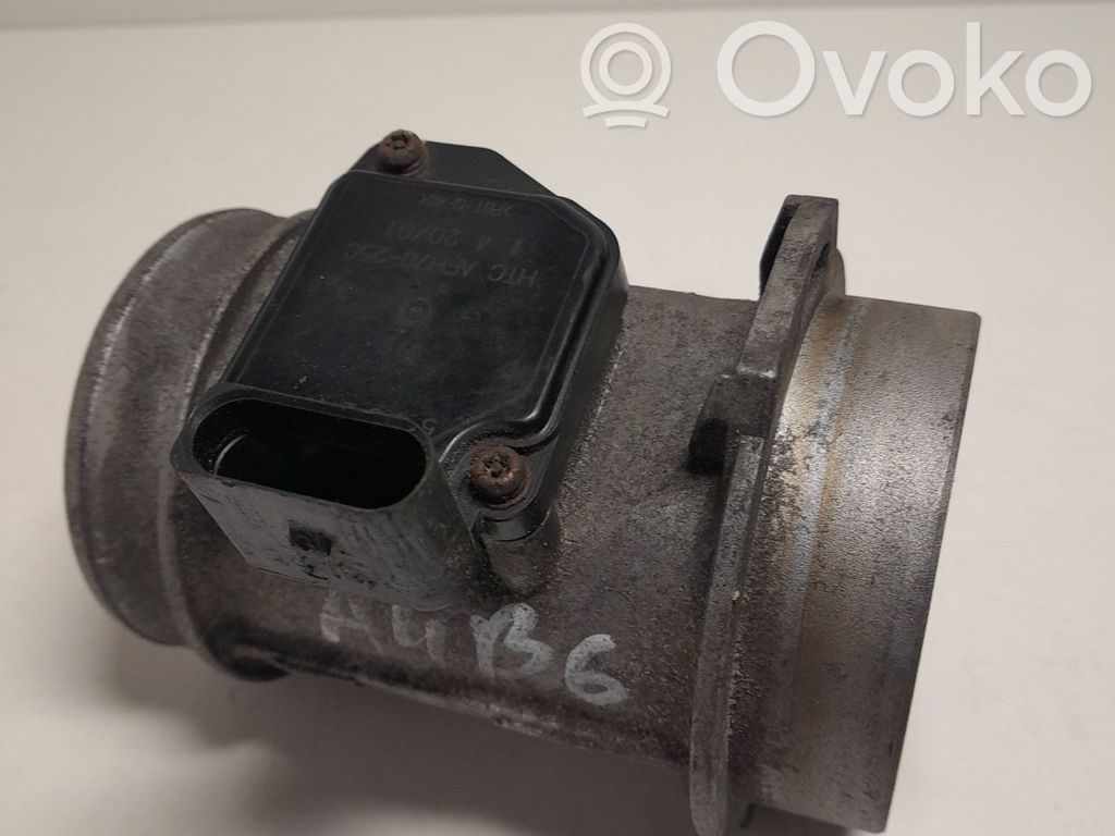 Audi A4 S4 B6 8E 8H Oro srauto matuoklis 