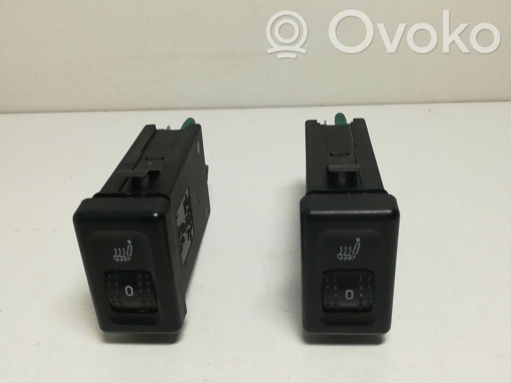 Seat heating switch   7M5963563B