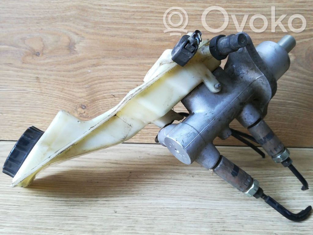 Mazda 3 I Master brake cylinder 