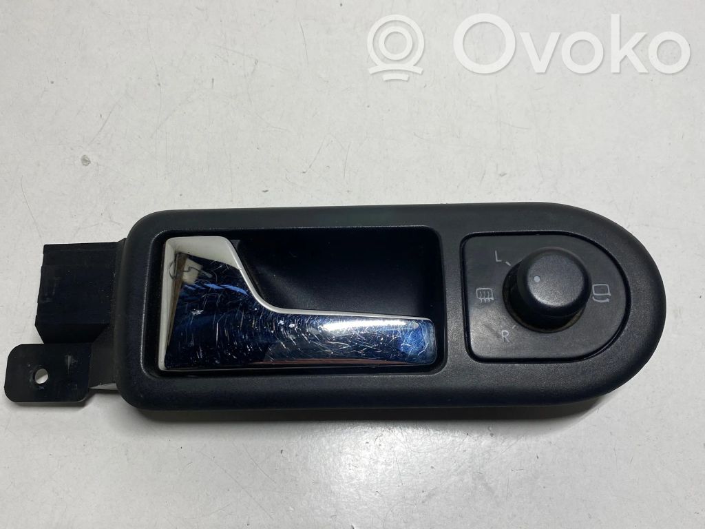 Volkswagen Golf IV Wing mirror switch 
