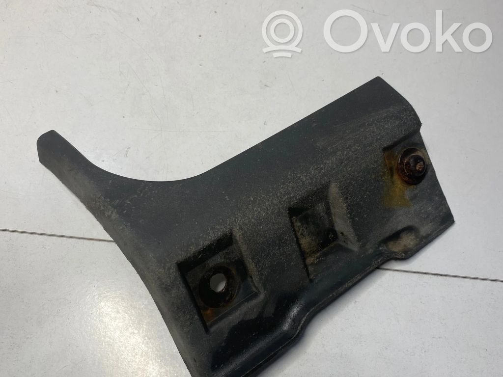 Ford Focus Etuoven kynnyksen suojalista 