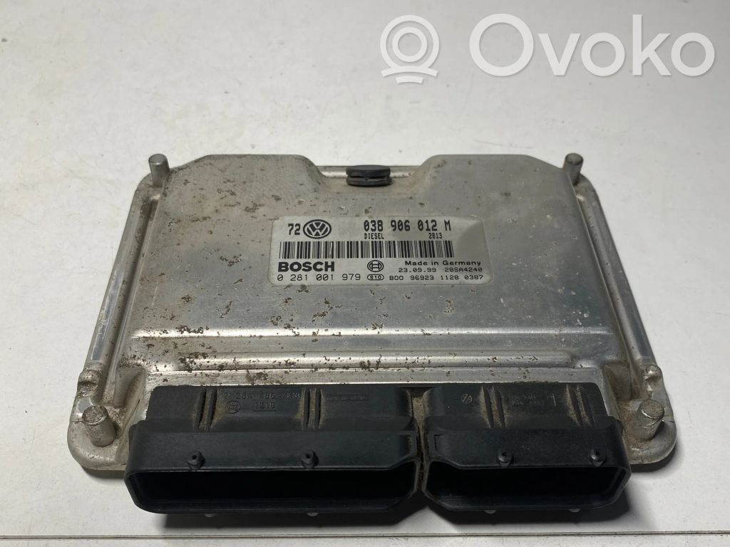 Volkswagen Golf IV Engine control unit/module 
