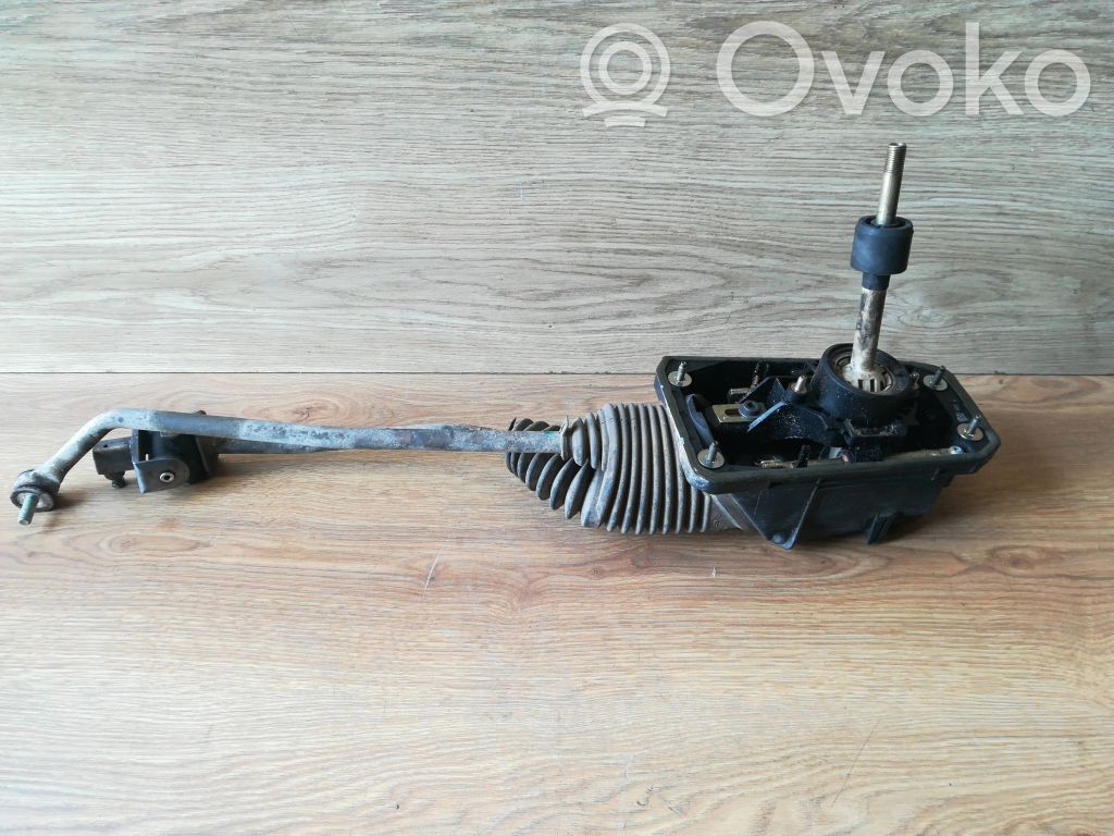 Audi A4 S4 B5 8D Lewarek zmiany biegów / górny 