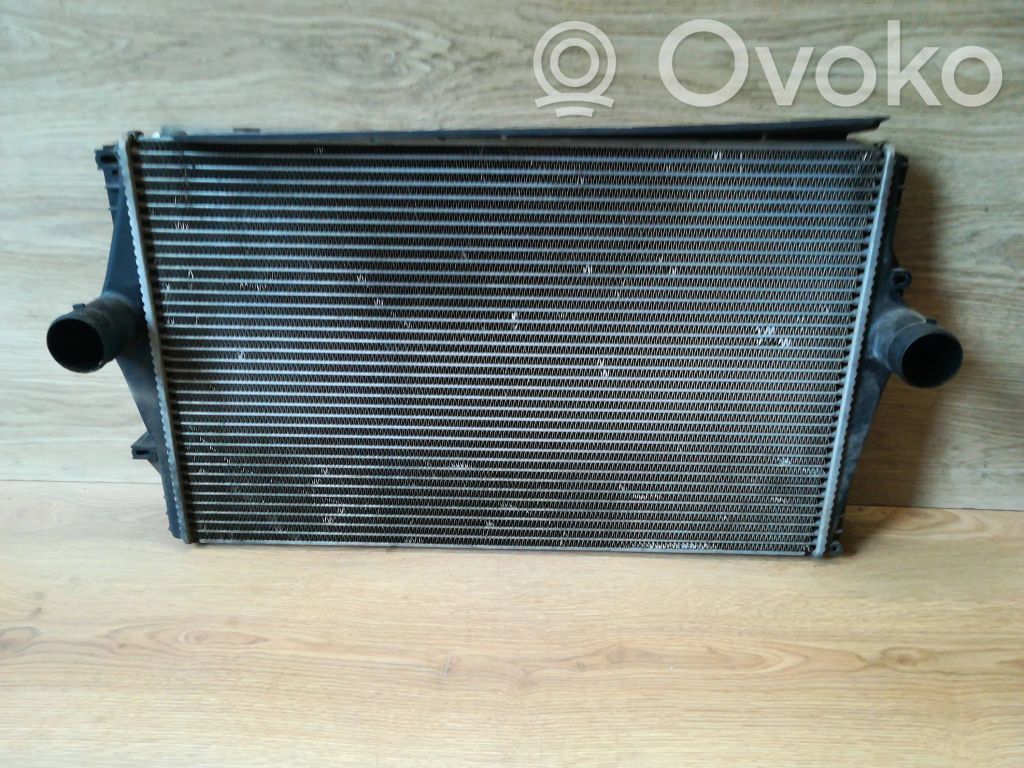Volvo XC70 Interkūlerio radiatorius 