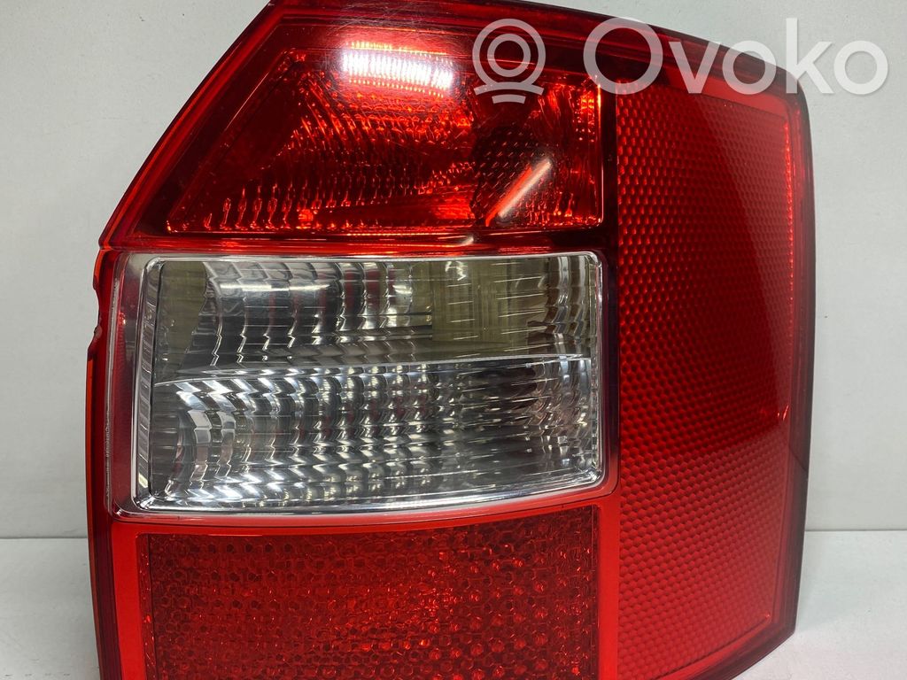 Audi A4 S4 B6 8E 8H Lampa tylna 