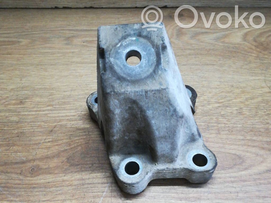 Audi A6 S6 C6 4F Engine mounting bracket 