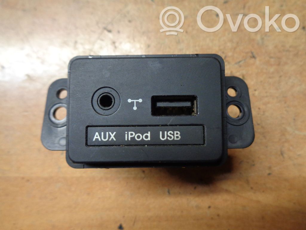 KIA Sorento Connecteur/prise USB 