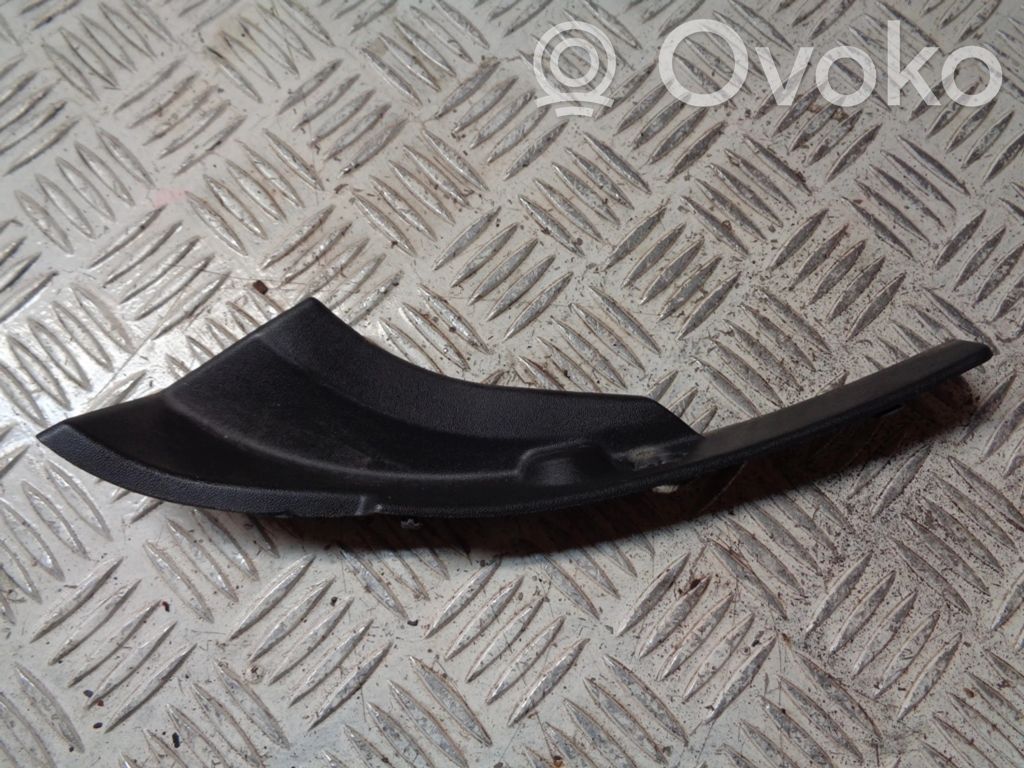 Mazda 2 Moldura del parabrisas 