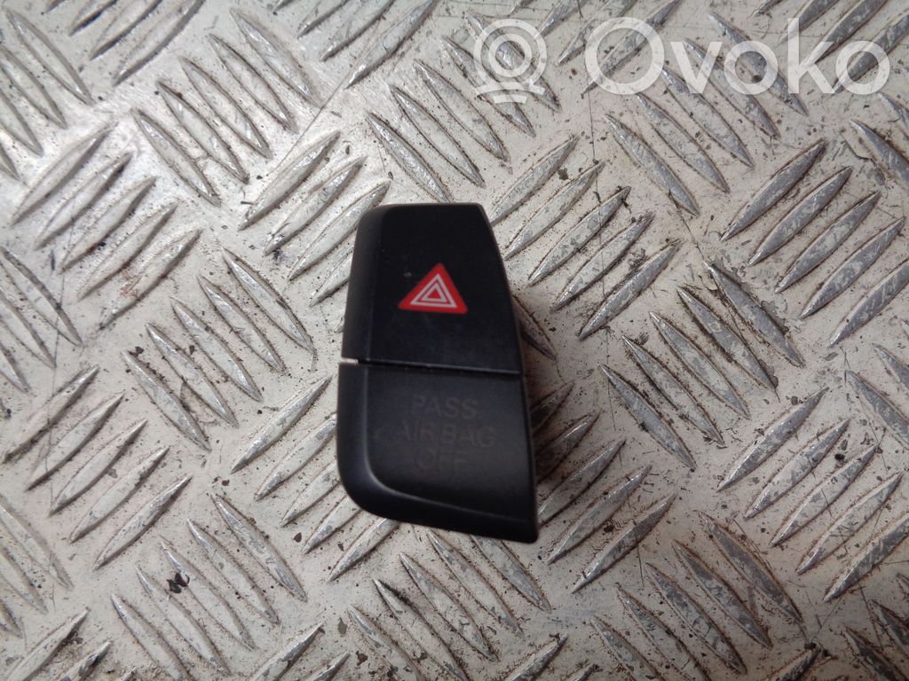 Audi A4 S4 B8 8K Hazard light switch 