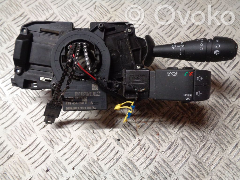 Renault Clio IV Wiper turn signal indicator stalk/switch 