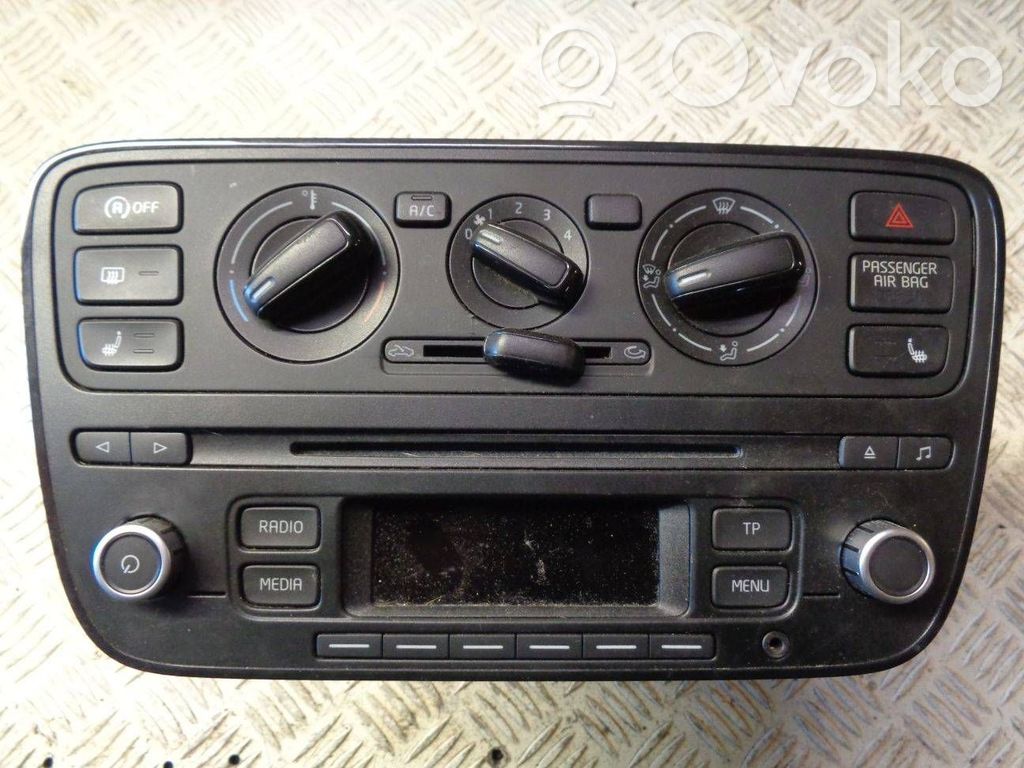 Seat Mii Radio/CD/DVD/GPS head unit 