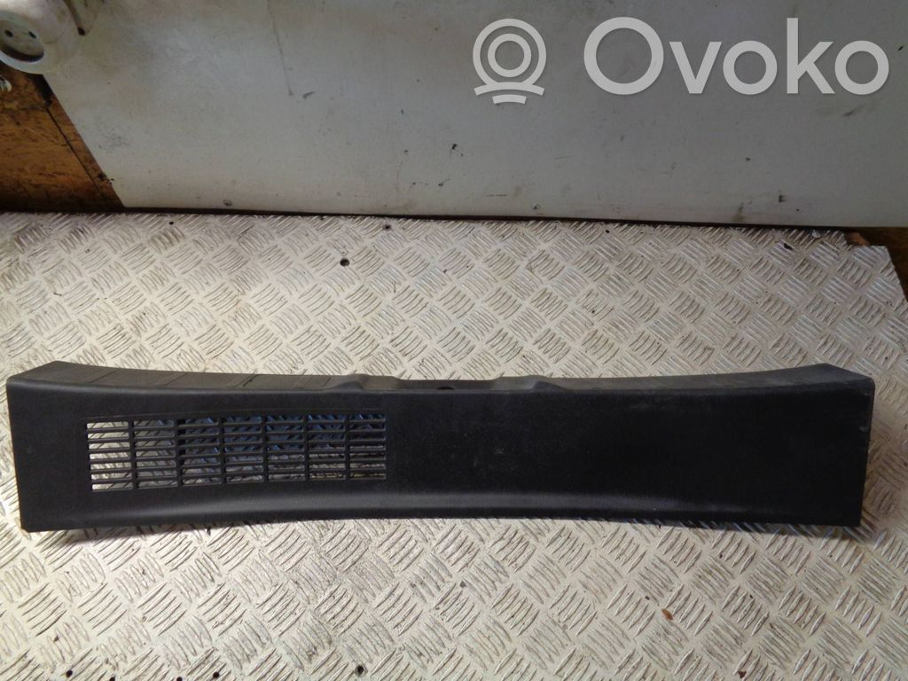 Mitsubishi Outlander Protector del borde del maletero/compartimento de carga 