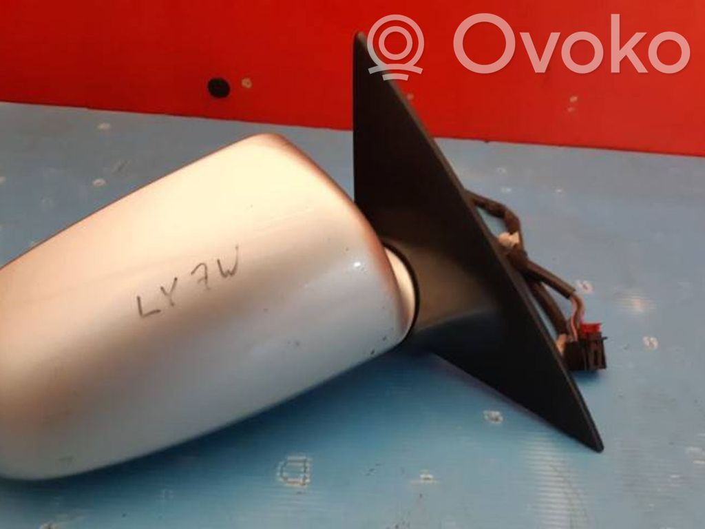 Audi A6 S6 C6 4F Front door electric wing mirror 