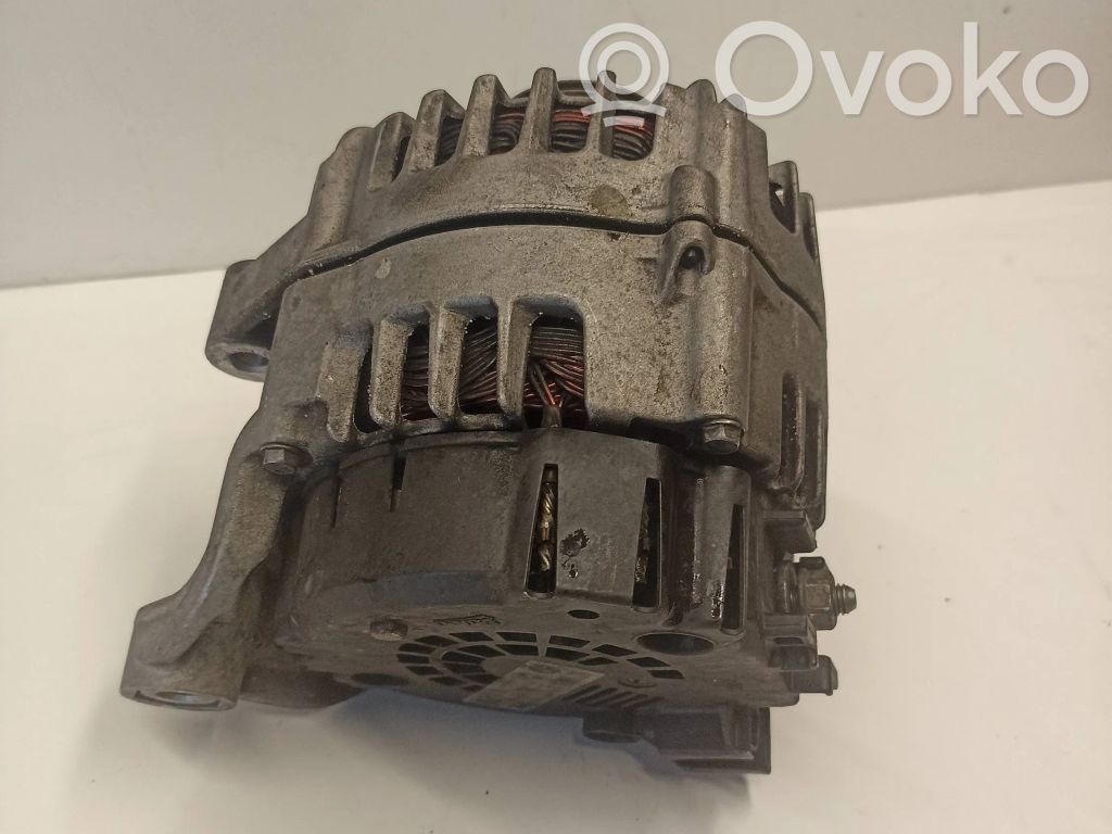 BMW 5 F10 F11 Ģenerators 