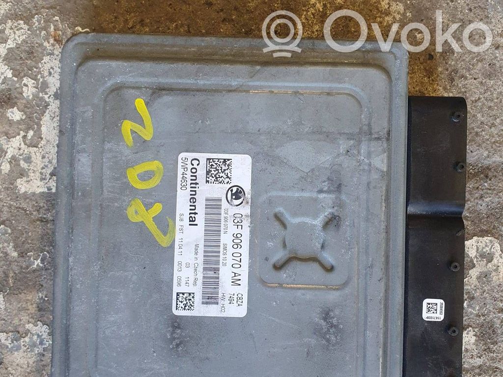 Skoda Fabia Mk2 (5J) Engine control unit/module 