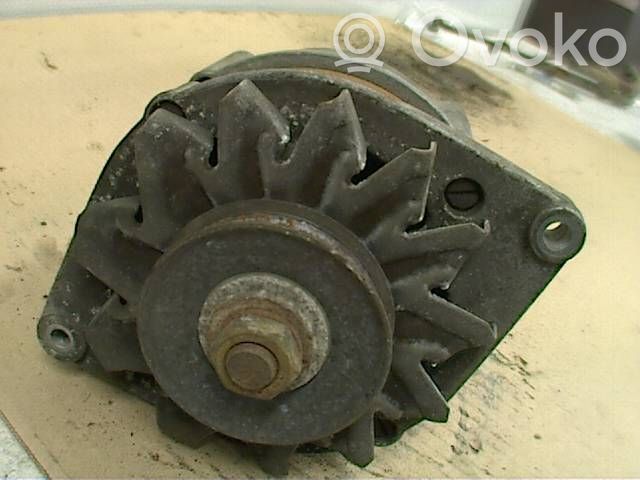 Opel Corsa A Alternador 