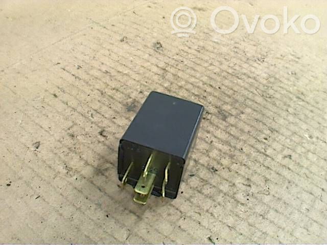 Saab 900 Other relay 