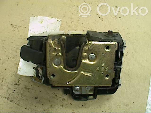 Volkswagen Vento Front door lock 
