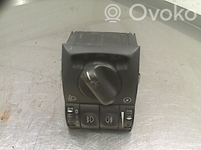 Opel Omega B1 Valokatkaisija 