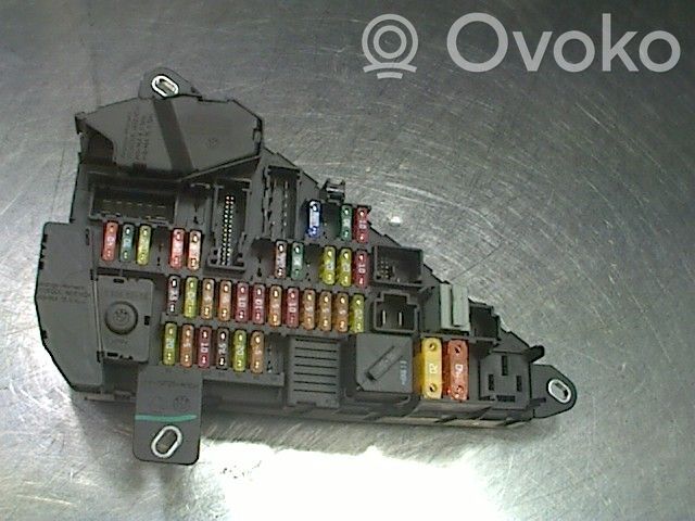 Module de fusibles   6906603