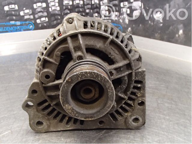 Volkswagen Golf III Generator/alternator 