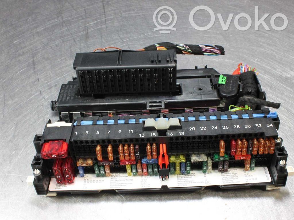 Fuse module   8364542