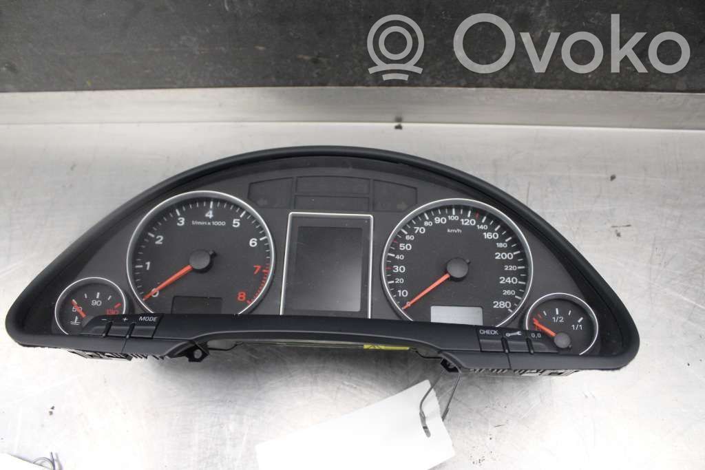 Audi A4 S4 B7 8E 8H Licznik / Prędkościomierz 