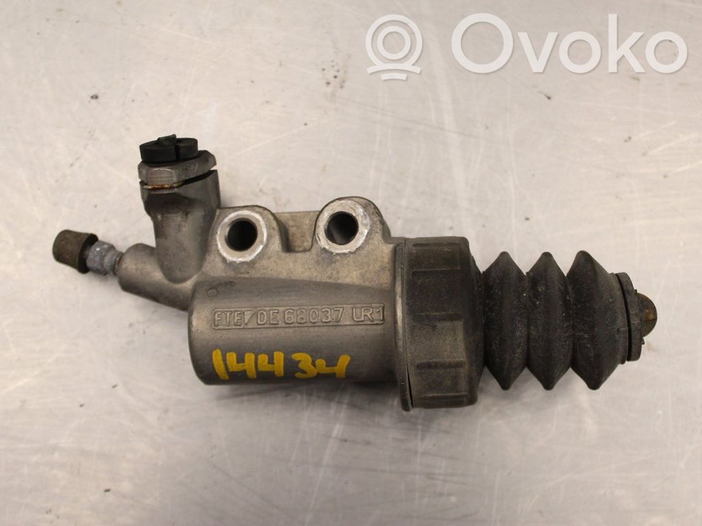 Mazda 3 I Cylindre récepteur d'embrayage 