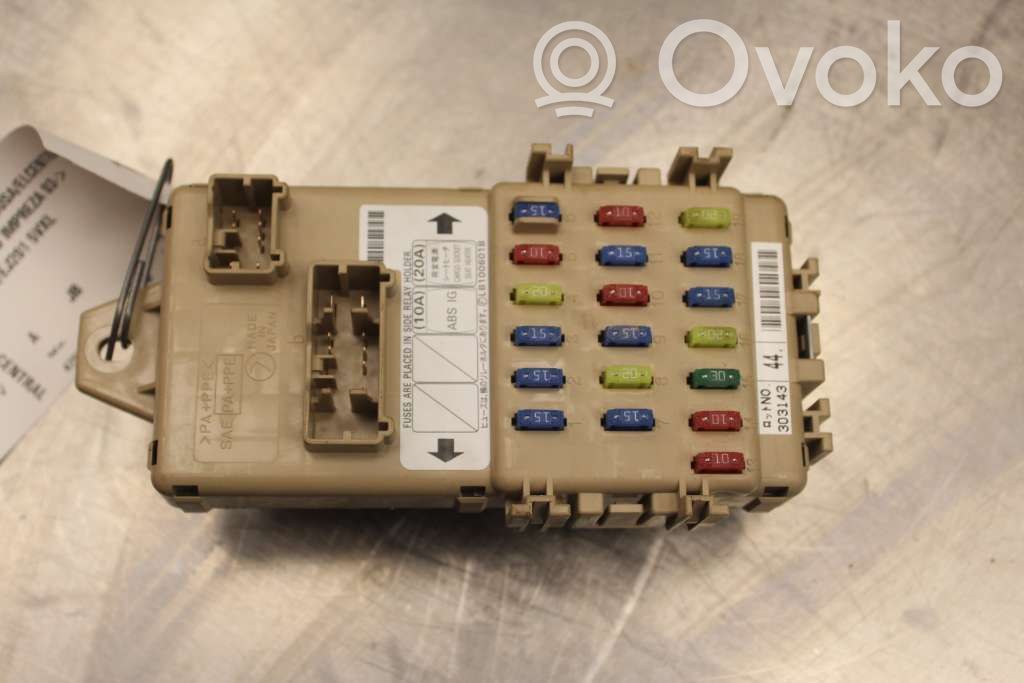 Subaru Impreza II Módulo de fusible 